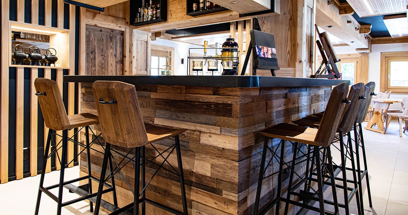Le bar et le lounge du Vieux Chalet